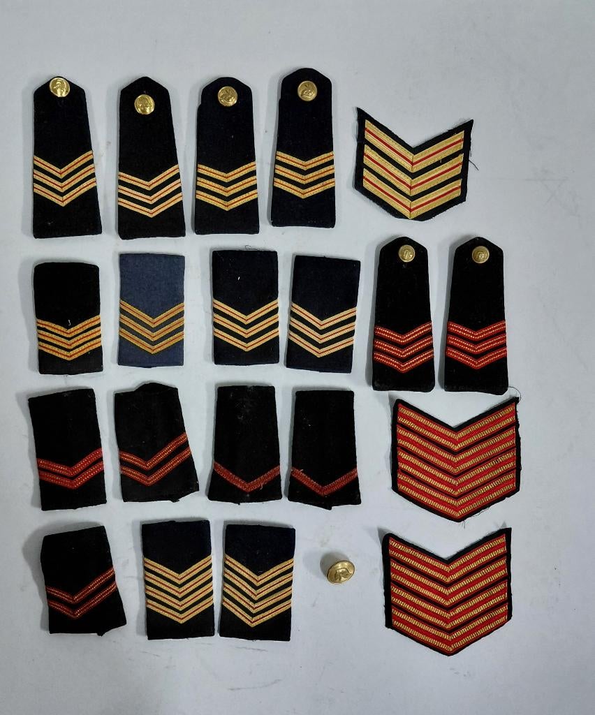 Diverse mouwemblemen epauletten brandweer, Ophalen of Verzenden, Overige soorten, Nederland, Embleem of Badge