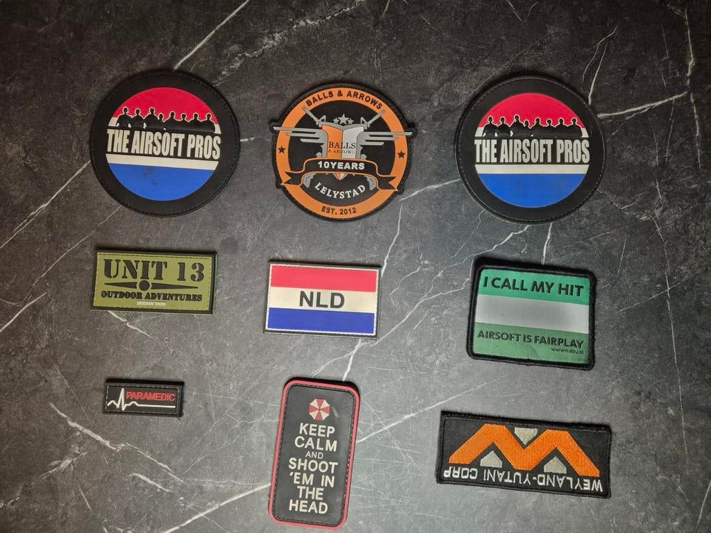 Airsoft Emblemen Patches - 9 stuks, Ophalen of Verzenden, Gebruikt, Overige onderwerpen, Button