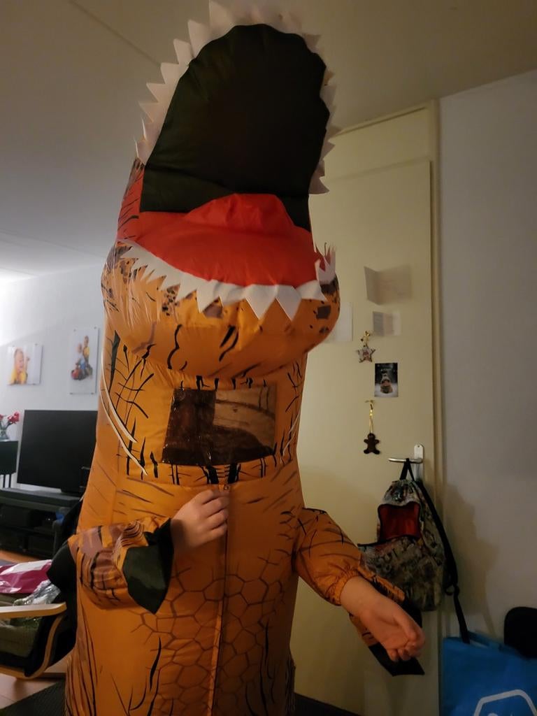 Opblaasbare Dino Kostuum - Maat 110-140, Kinderen en Baby's, Carnavalskleding en Verkleedspullen, Ophalen of Verzenden, Gebruikt