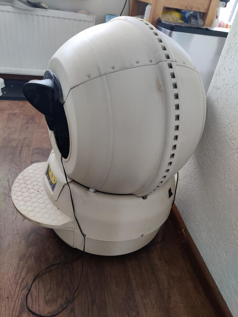 Litter robot 2 alleen de globe, Ophalen, Gebruikt