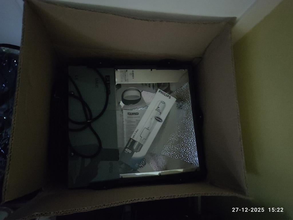 2x 1000W Lampen + Standaard & Mast (Nieuw in Doos), Ophalen