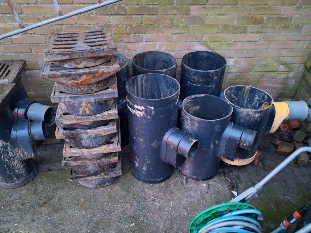 Pvc kolk, Ophalen of Verzenden, Gebruikt, Kunststof, Overige typen