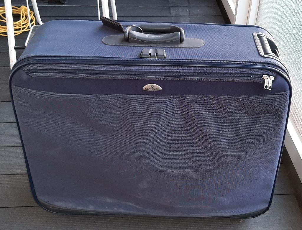 grote donkerblauwe koffer van Samsonite, Sieraden, Tassen en Uiterlijk, Koffers, Ophalen, Zo goed als nieuw, Zacht kunststof, Wieltjes