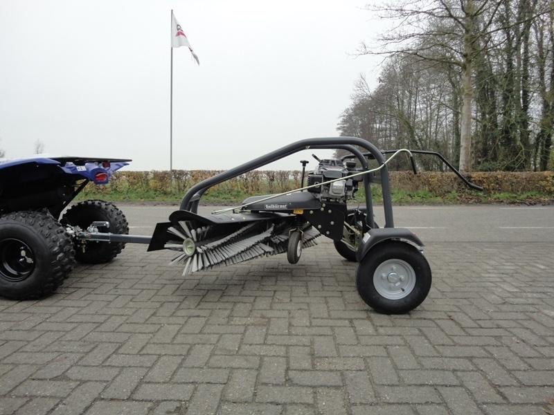 Tielburger veegmachine TK 620 getrokken, Tuin en Terras, Veegmachines, Ophalen, Nieuw, Tielbürger
