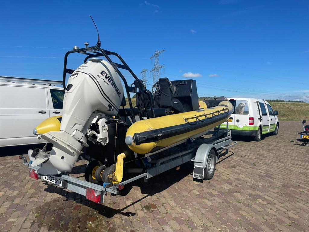 Osprey Seaharrier 660 | Evinrude 250pk etec | Trailer, Watersport en Boten, Rubberboten, Gebruikt, Benzine, 200 pk of meer, Overige materialen