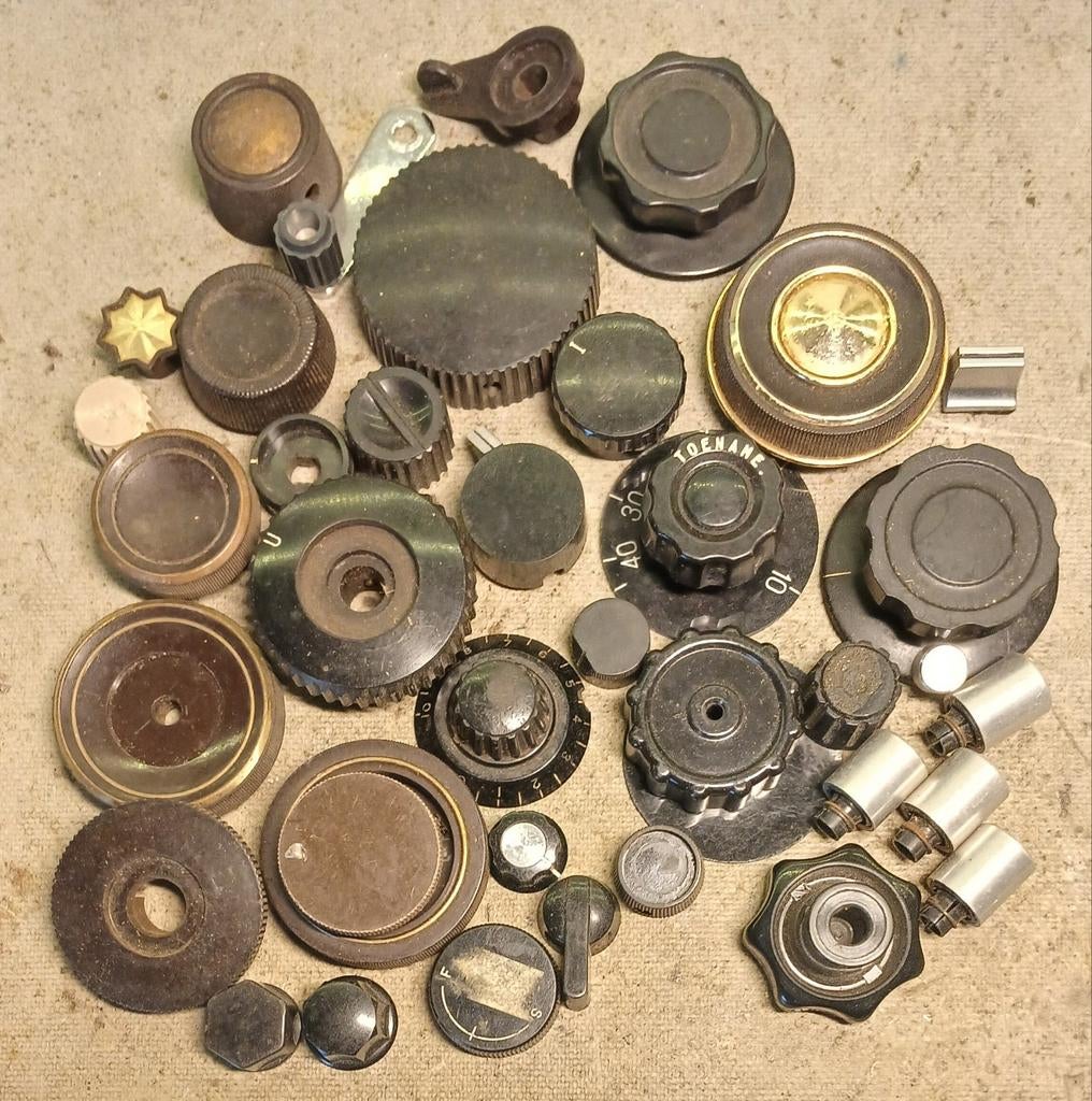 Oude knoppen van radio' s e.d., Antiek en Kunst, Antiek | Tv's en Audio, Ophalen of Verzenden