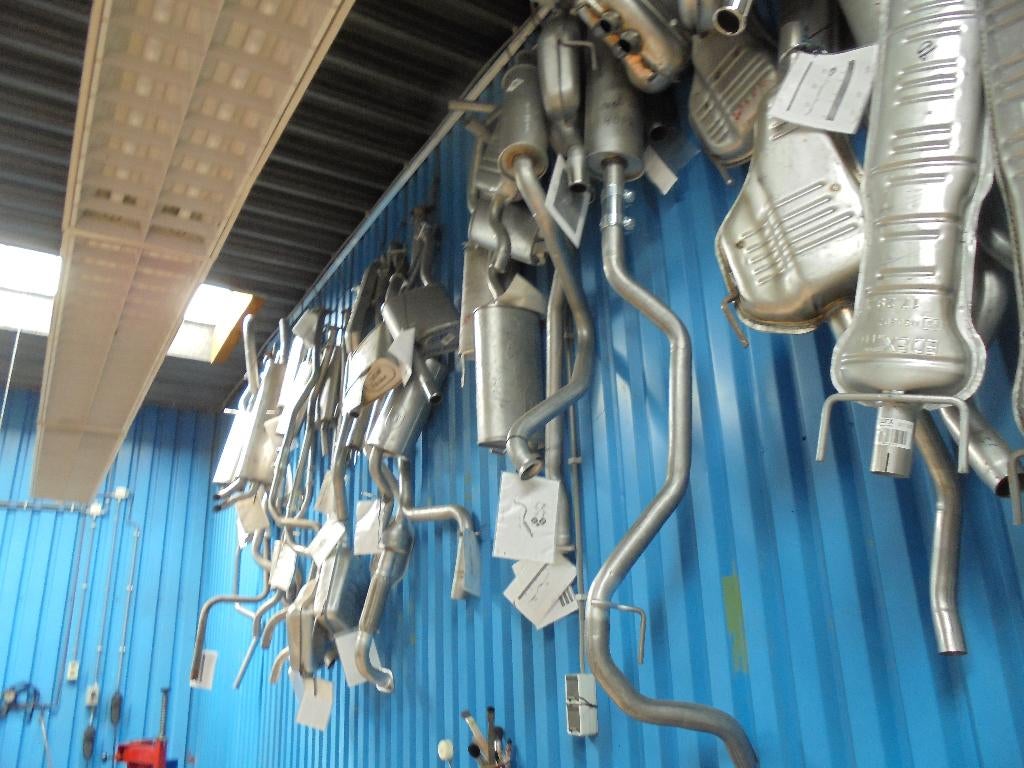 te koop nieuwe uitlaten bijna alle merken gewoon even bellen, Auto-onderdelen, Uitlaatsystemen, Alfa Romeo, Amerikaanse onderdelen