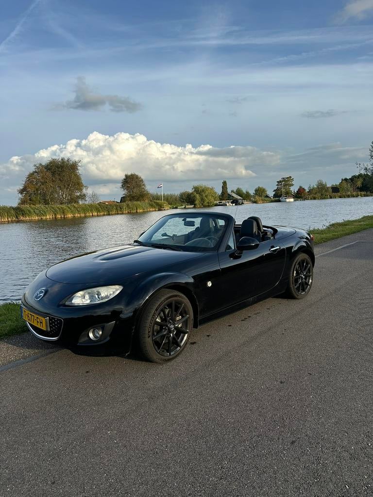 Mazda MX-5 nc 2.0 Touring 2010 Zwart facelift model, Auto's, Mazda, Particulier, MX-5, Benzine, Cabriolet, Handgeschakeld, Geïmporteerd