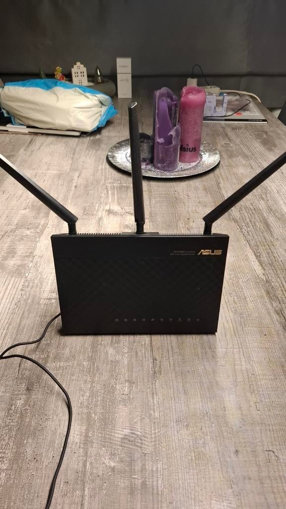 Asus RT-AC68U Router - 2.4GHz & 5GHz Wifi, Ophalen of Verzenden, Zo goed als nieuw, Router, Asus