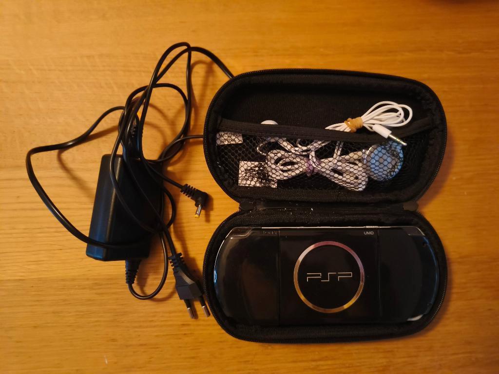 Playstation Portable (PSP) met games en accessoires, Gebruikt, Overige genres, 1 speler, Ophalen of Verzenden