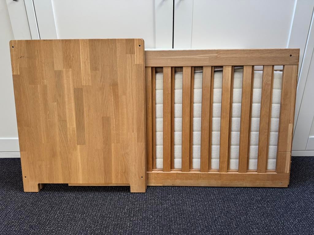 Compleet houten kinderbedje, Zo goed als nieuw, Minder dan 140 cm, Minder dan 70 cm, Ophalen