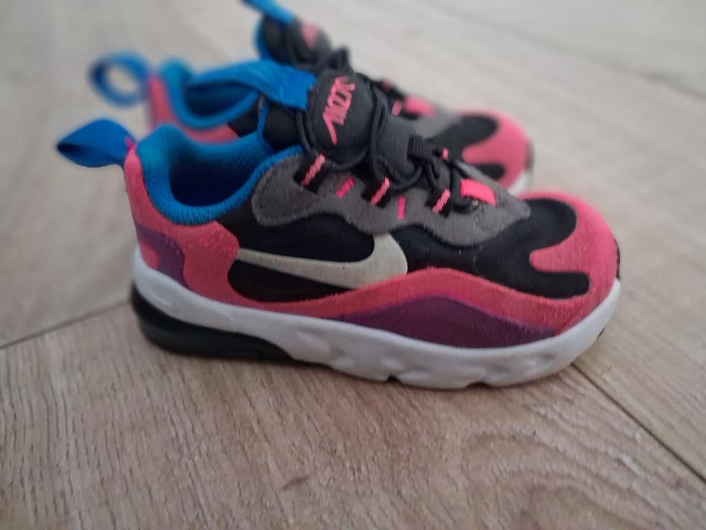 Nike Air Max 270 React Kinderschoenen Maat 22, Ophalen of Verzenden, Zo goed als nieuw, Nike, Jongen of Meisje