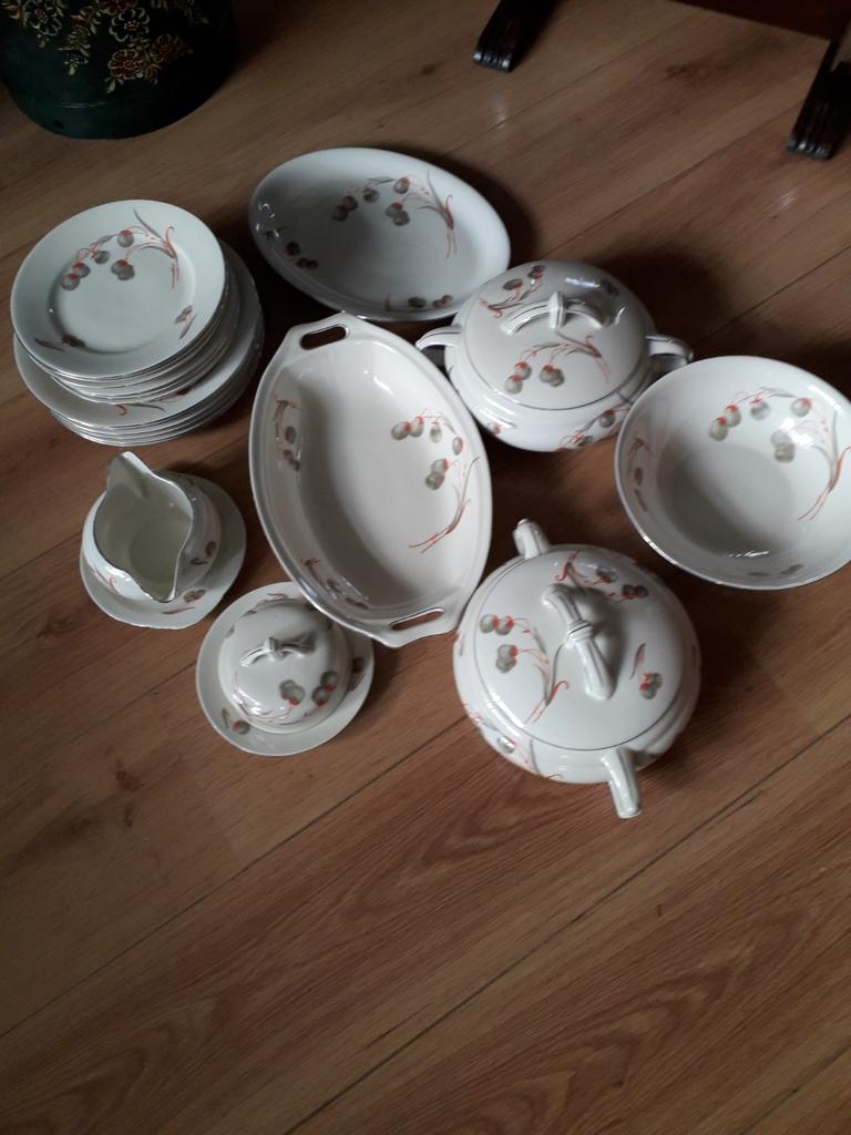 Oud servies, Ophalen