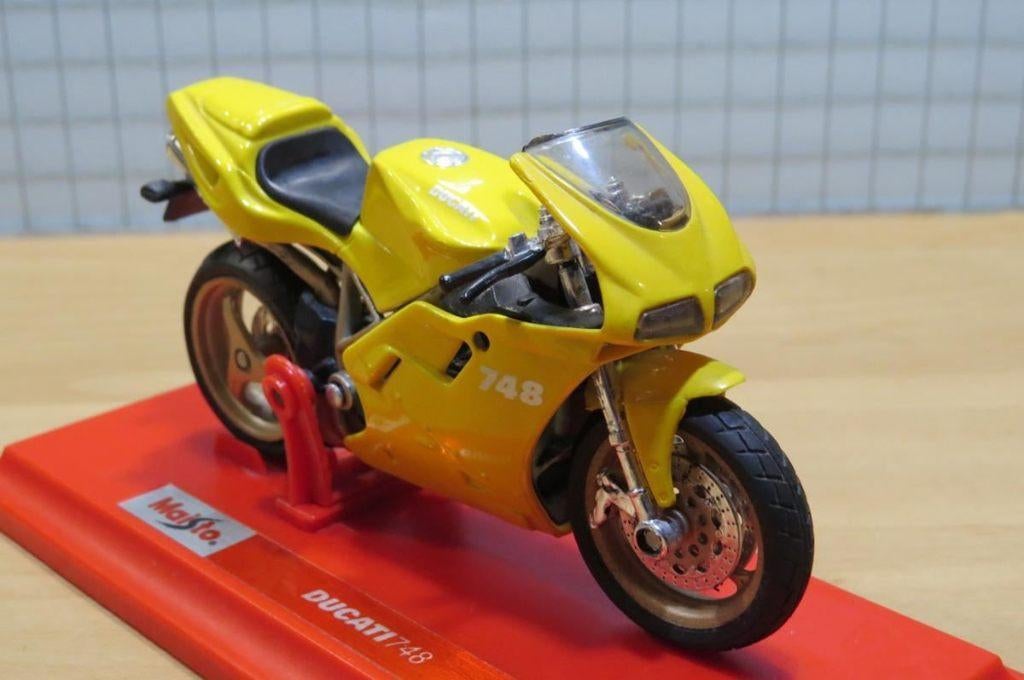 Ducati 748 yellow 1:18, Maisto, May Cheong Group France S.A.S., Nieuw, Ophalen of Verzenden