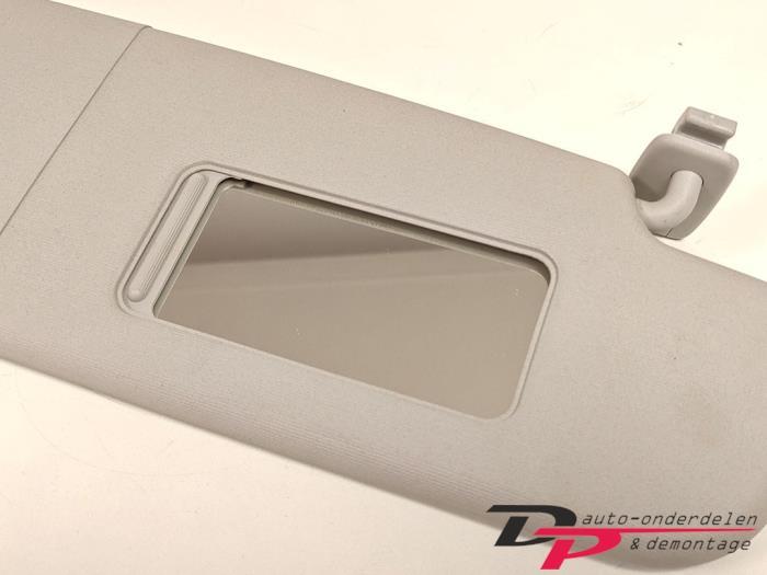 Zonneklep van een Volkswagen Golf, Gebruikt, -, Volkswagen, -