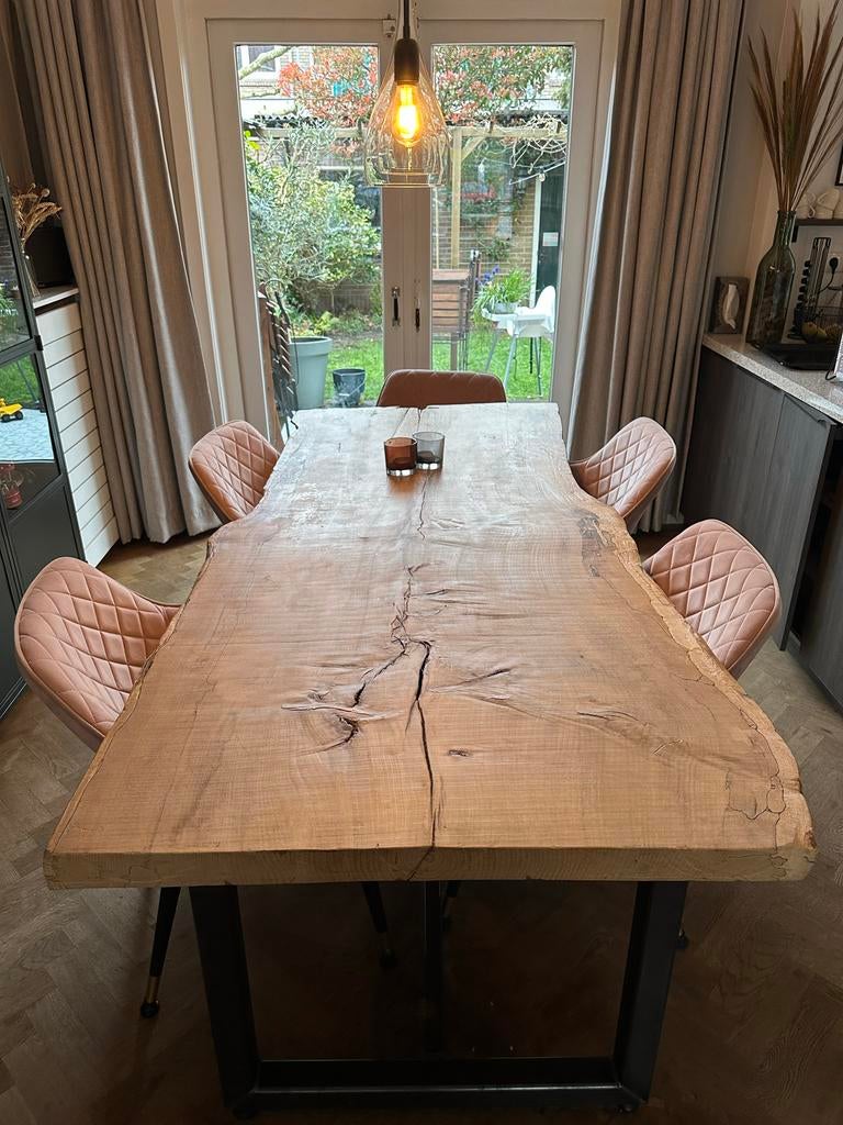 Massieve eiken boomstamtafel met stalen U-onderstel, Huis en Inrichting, Tafels | Eettafels, Ophalen, Gebruikt, Eikenhout, 200 cm of meer