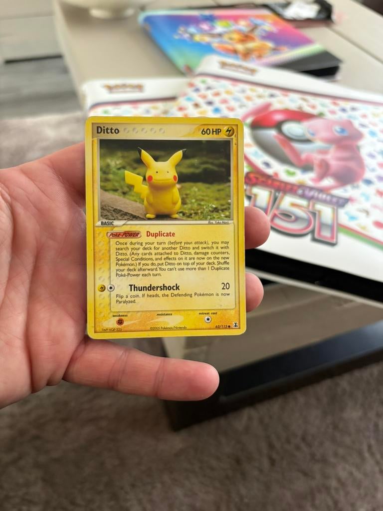 Ditto pikachu, Ophalen of Verzenden, Zo goed als nieuw, Meerdere kaarten, Foil