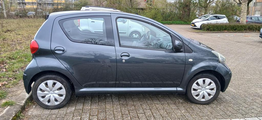 Toyota Aygo 1.0|5DRS|  2008| NAP AUTO| GOED ONDERHOUD|, Auto's, Voorwielaandrijving, 4 stoelen, 68 pk, Origineel Nederlands