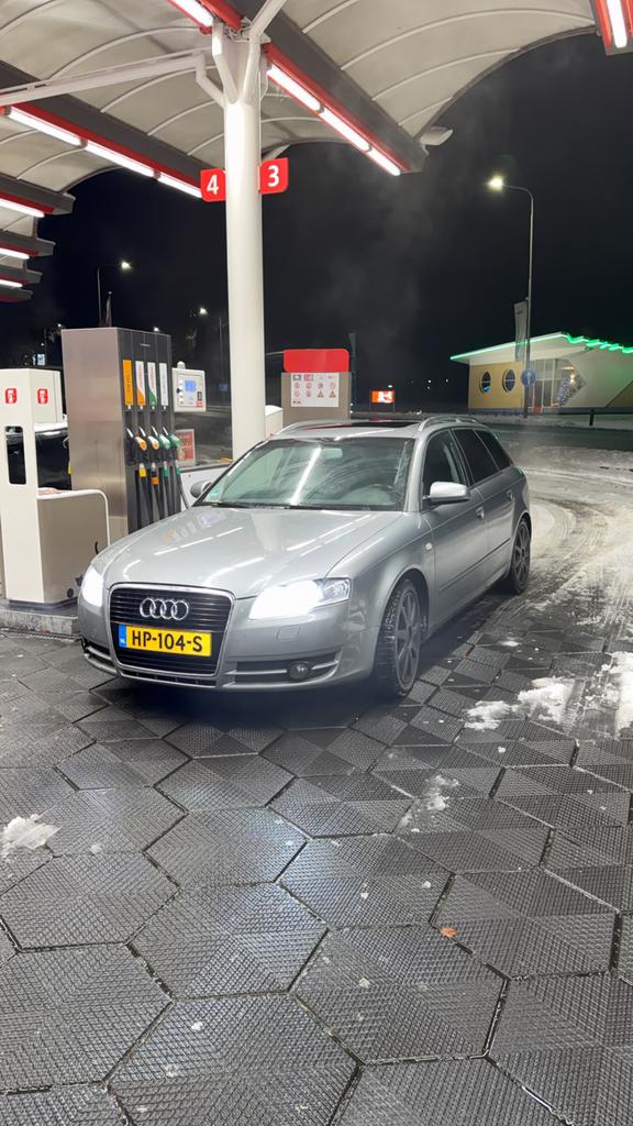 Audi A4 3.2 FSI V6 Avant Quat 188KW AUT 2006 Grijs, Auto's, Automaat, 1800 kg, A4, Vierwielaandrijving