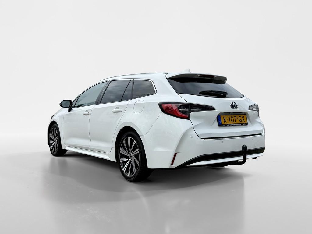 Toyota Corolla Touring Sports 1.8 Hybrid Business Plus Autom, 450 kg, Gebruikt, 4 cilinders, Wit
