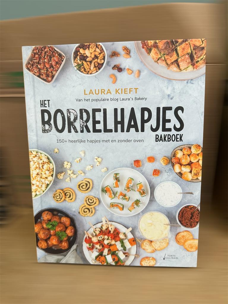 Het Borrelhapjes Bakboek 150+ hapjes met en zonder oven, Ophalen of Verzenden, Zo goed als nieuw