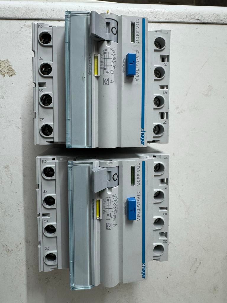Hager CDA 440G Aardlekschakelaar 40A 0.03A (2 stuks), Ophalen of Verzenden, Gebruikt, Schakelaar