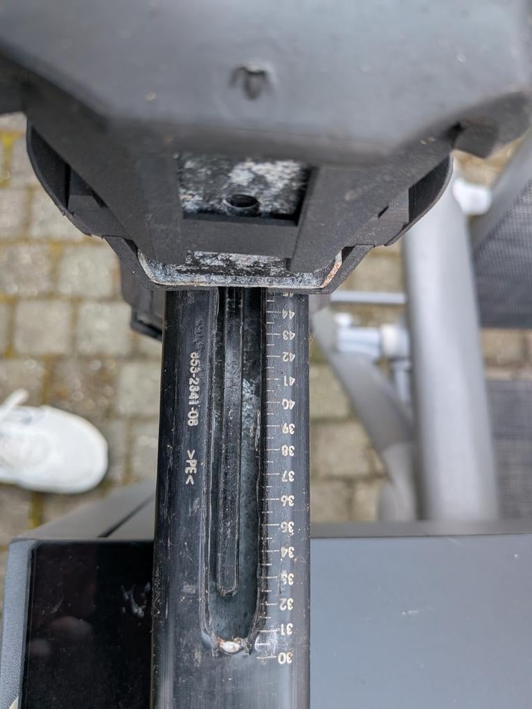 Gebruikte Thule dakdragers type 853 2341-08, Ophalen of Verzenden