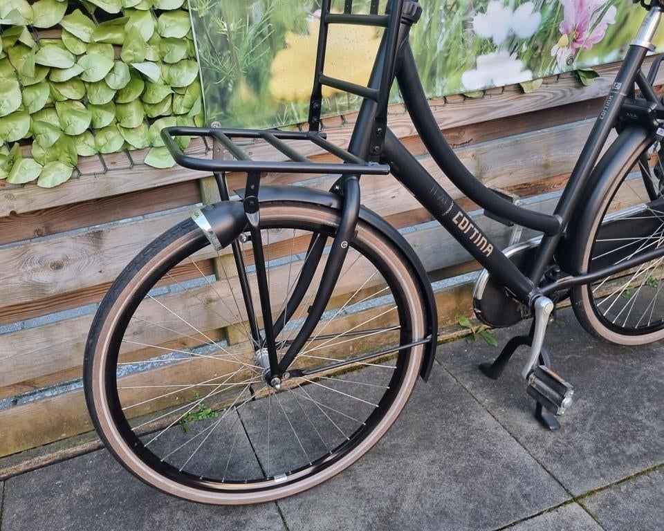 cortina U4 58 cm rn bj 2022, 56 cm of meer, Ophalen, Zo goed als nieuw, Versnellingen