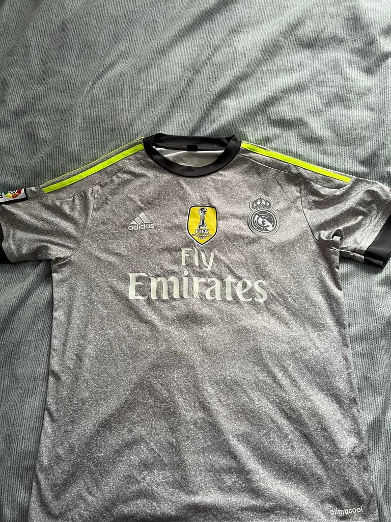 Real Madrid retro uit shirt maat M Odegaard, Maat M, Ophalen of Verzenden, Gebruikt, Shirt