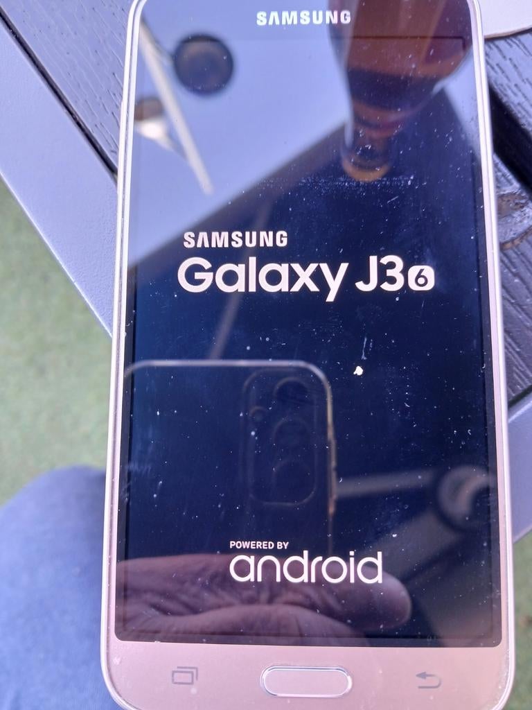 Samsung Galaxy J3 - Zo goed als nieuw, Telecommunicatie, Ophalen of Verzenden, Zo goed als nieuw, Zwart