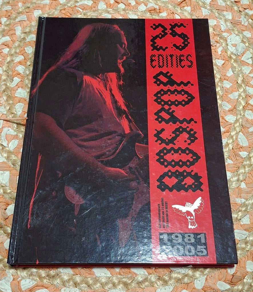 25 Edities Bospop 1981-2005 - Muziekboek Weert, Ophalen of Verzenden, Gelezen, Algemeen