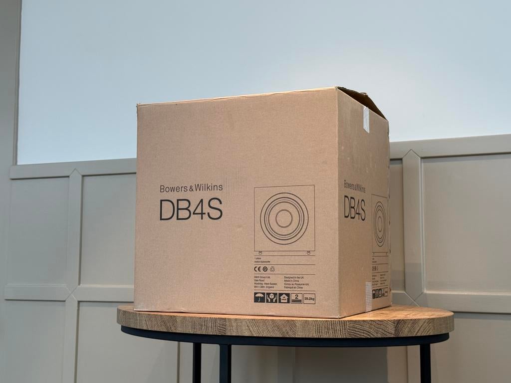 B&W DB4S, Subwoofer, Ophalen of Verzenden, Zo goed als nieuw, Bowers & Wilkins (B&W)