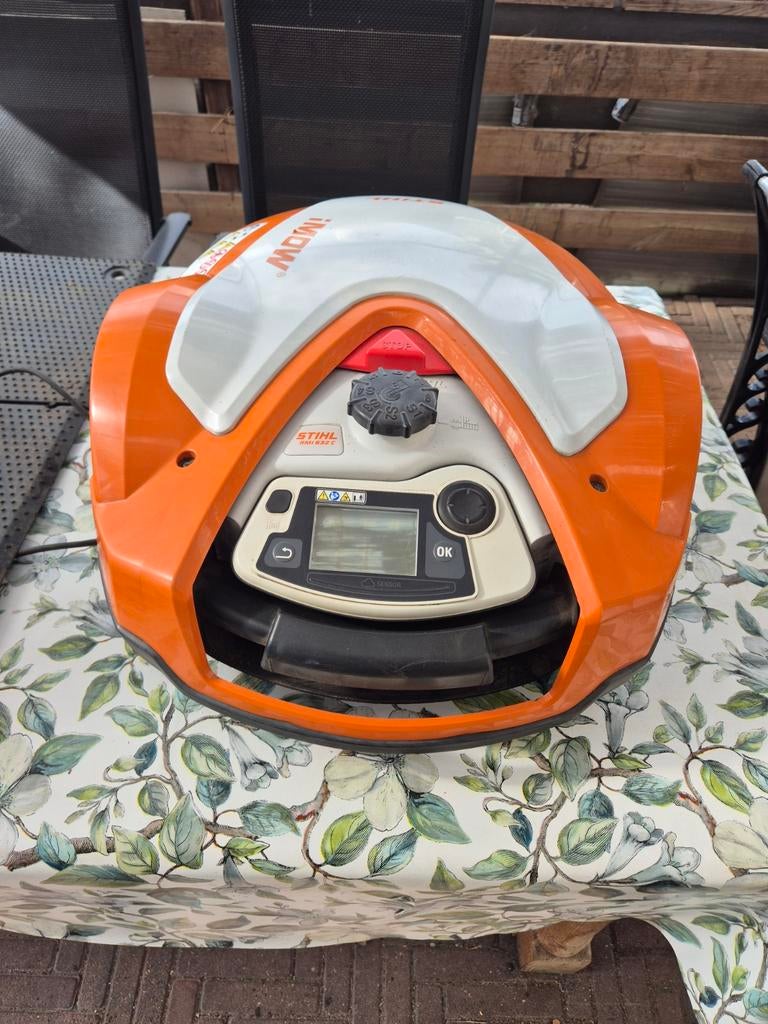 Stihl iMow RMI 632 C robotmaaier - Gebruikt, goede staat, Ophalen, Gebruikt, 20 tot 25 cm, Stihl