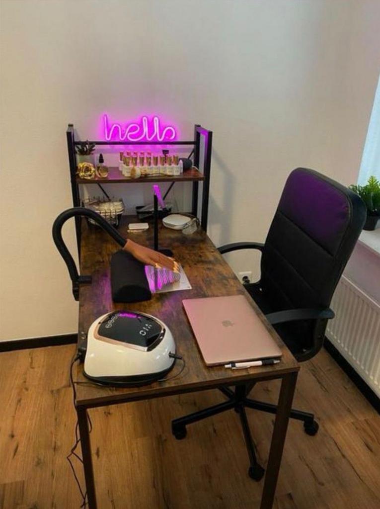 Manicure Bureau - Ideaal voor Thuisstudio (Zonder Afzuiging), Gebruikt, Hout, Bruin, Ophalen of Verzenden