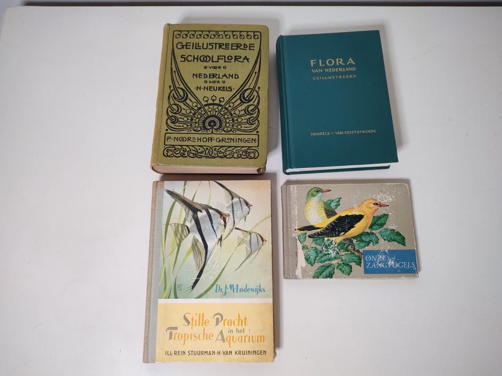 4 bijzondere oude vogelboeken, Boeken, Ophalen of Verzenden, Gelezen, Bloemen, Planten en Bomen