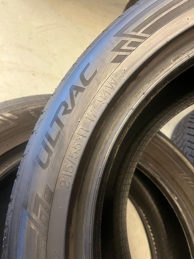 2x 215/55R17 Vredestein Zomerbanden, 17 inch, Ophalen of Verzenden, Vredestein, Customer.nl@apollotyres.com