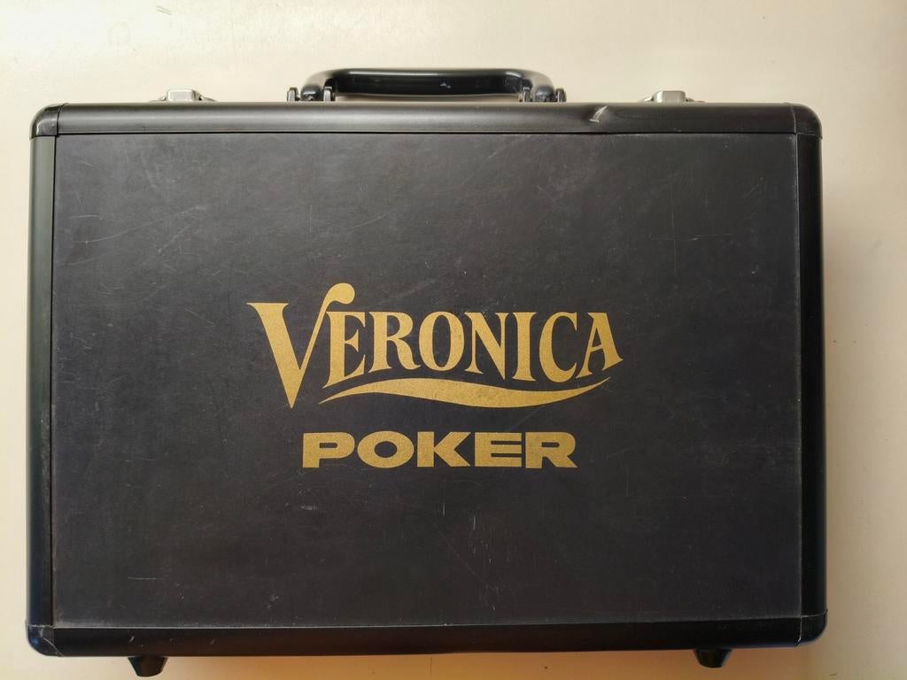 Veronica Poker Set in Koffer - Compleet met Chips en Kaarten, Hobby en Vrije tijd, Gezelschapsspellen | Overige, Gebruikt, Drie of vier spelers