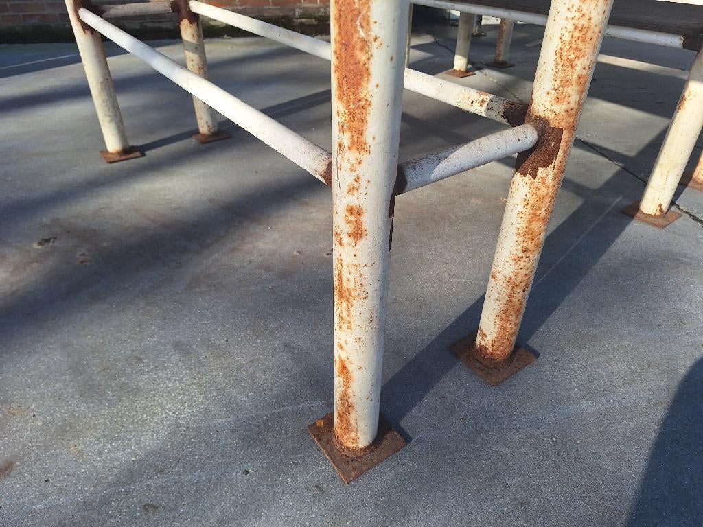 Batobakken, aardbeibakken, werkbank, zwenkarm., Tuin en Terras, Bloembakken en Plantenbakken, Zo goed als nieuw, Metaal, Minder dan 30 cm