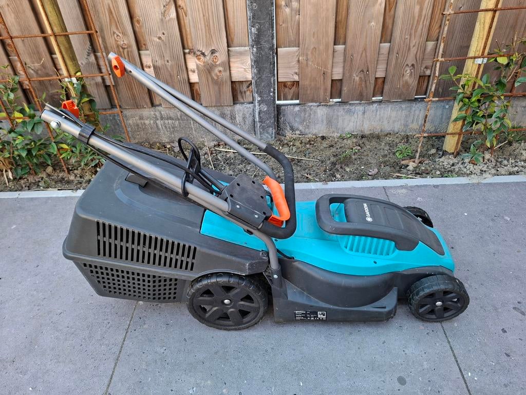 Gardena PowerMax 1100/32 Elektrische Grasmaaier 32cm, Ophalen, Cirkelmaaier, Gebruikt, Elektrische grasmaaier