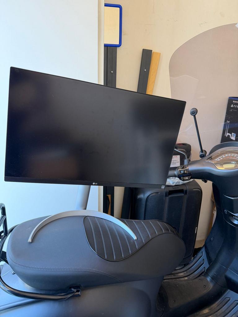 LG 27UP85NP-W - 4K monitor + USB C - zo goed als nieuw, Ophalen, IPS, USB-C, Ultra HD (4K)