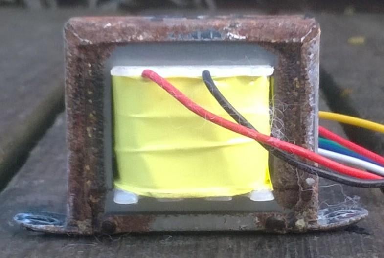 Lijntransformator 100 Volt 25 Watt, Gebruikt, Ophalen of Verzenden, Nb, Nb