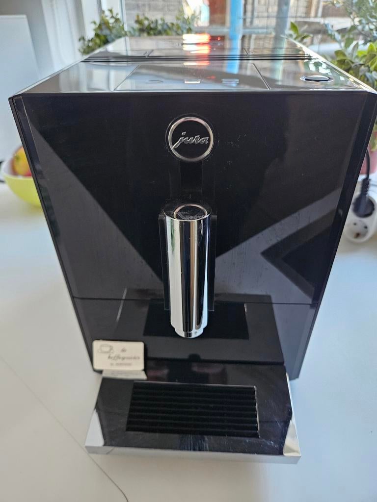Jura A1 Met service en Garantie vrij nieuw, 10 kopjes of meer, Ophalen of Verzenden, Nieuw, Koffiemachine