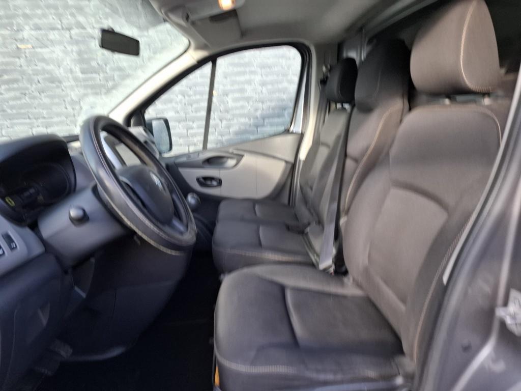 Renault Trafic 1.6 dCi T29 L2H1 Turbo 2 Energy Navi/Airco✅, Euro 5, Gebruikt, 4 cilinders, Renault