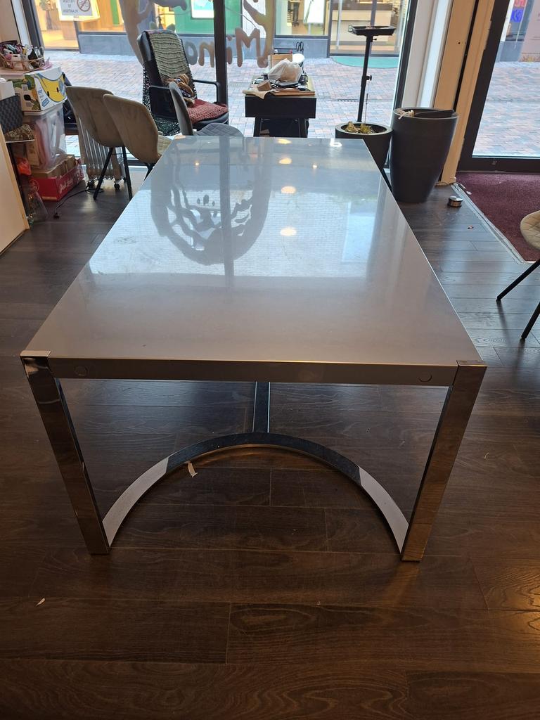 Mooie kantoor tafel GRATIS ophalen in Amsterdam zuidoost, Ophalen of Verzenden, Zo goed als nieuw, Rechthoekig, 50 tot 100 cm