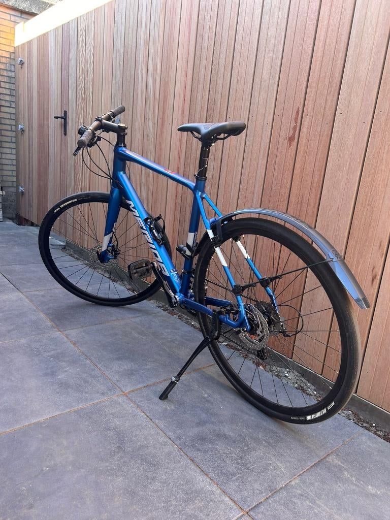 Merida Speeder 300 Silk blue / Dark Silver, 28 inch, Aluminium, Zo goed als nieuw, 15 tot 20 versnellingen