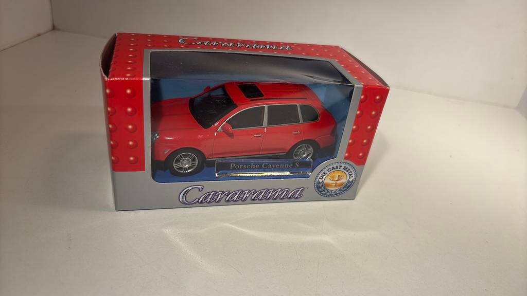 Porsche cayenne s red Cararama 1.43