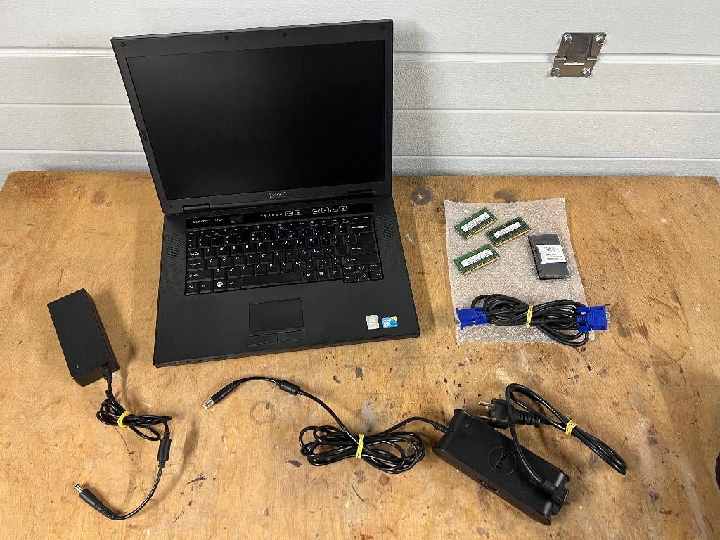 Dell Vostro 1520 laptop – defect / voor onderdelen, Computers en Software, 2 tot 3 Ghz, Intel Core 2 Duo, Ophalen of Verzenden