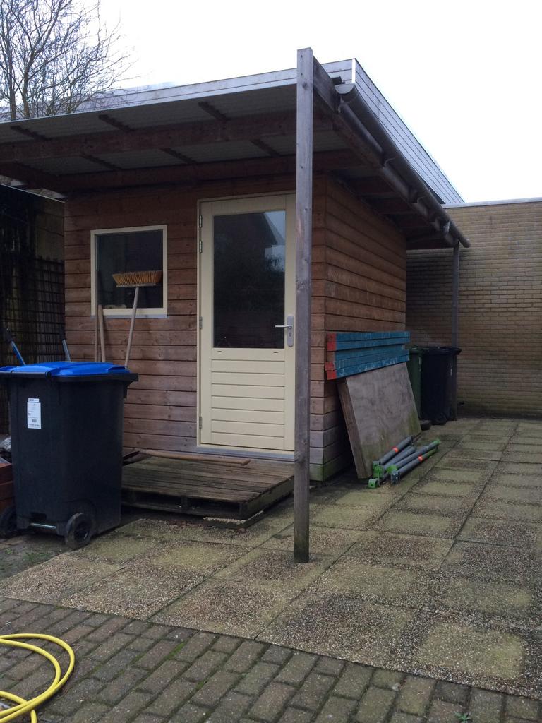 Schuur, geïsoleerd en eenvoudig verplaatsbaar, Ophalen, Gebruikt, Hout, Fietsenberging