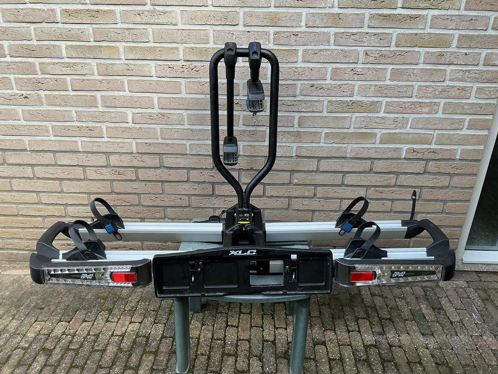 XLC AZURA EASY LED 2.0 Fietsdrager, Auto diversen, Ophalen, Gebruikt, Elektrische fiets, 2 fietsen