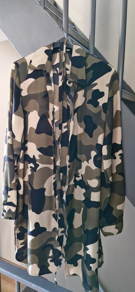 Blouse met camouflageprint - Maat L / 40, Ophalen of Verzenden
